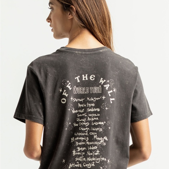 Vans Women’s Off The Wall World Tour Short Sleeve T-shirt Washed Black Large - Picture 3 of 14